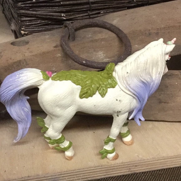 Schleich statue unicorn fairyland princess collector cowgirl horse decor - Picture 3 of 6
